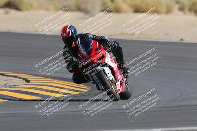 media/Oct-08-2022-SoCal Trackdays (Sat) [[1fc3beec89]]/Turn 10 (945am)/